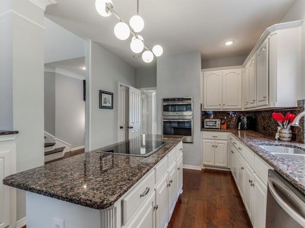 7915  Enclave Way , Dallas Texas 75218