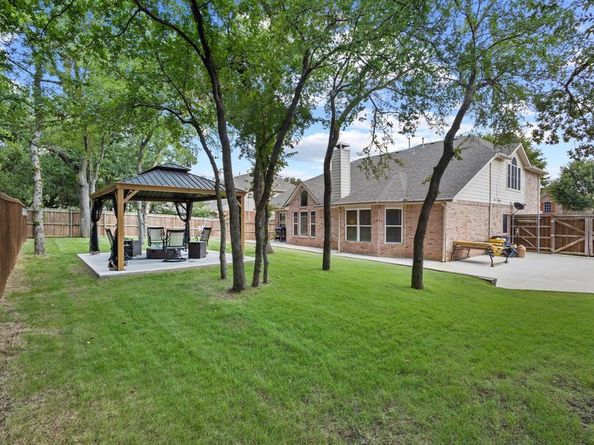 3905  Park Wood Drive , Corinth Texas 76208