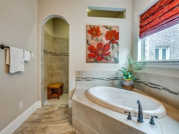 204  Shadow Creek Lane , Hickory Creek Texas 75065