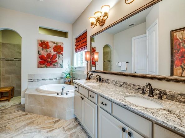 204  Shadow Creek Lane , Hickory Creek Texas 75065