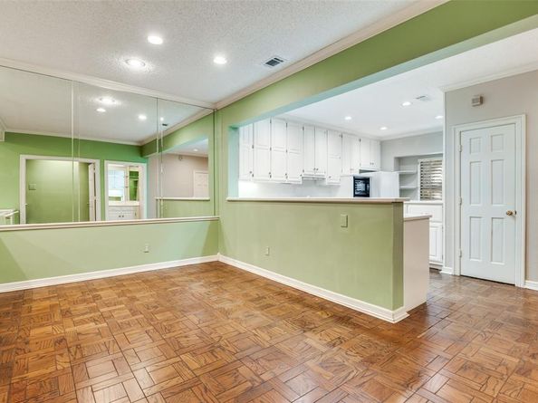 5082  Westgrove Drive , Dallas Texas 75248