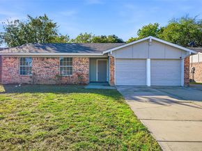 5608  Twin Oaks Drive , Haltom City Texas 76148
