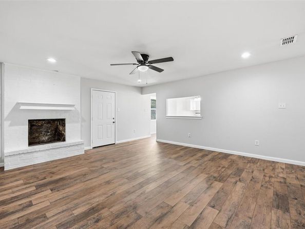 5608  Twin Oaks Drive , Haltom City Texas 76148