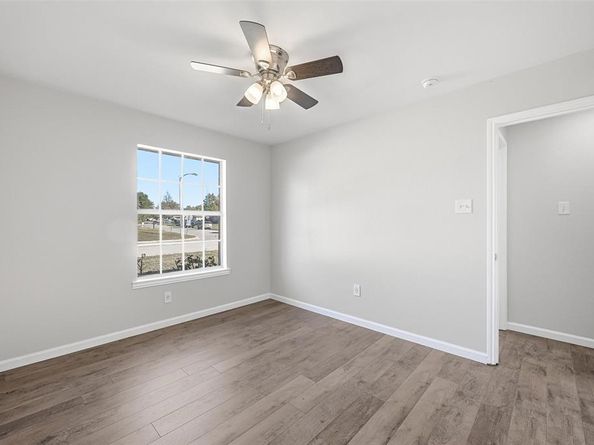 5608  Twin Oaks Drive , Haltom City Texas 76148