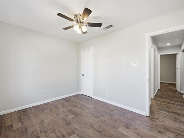 5608  Twin Oaks Drive , Haltom City Texas 76148