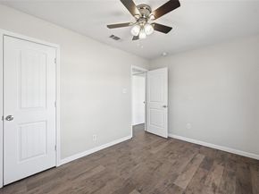 5608  Twin Oaks Drive , Haltom City Texas 76148