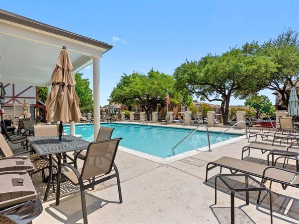 15912  Archwood Lane  1016, Dallas Texas 75248