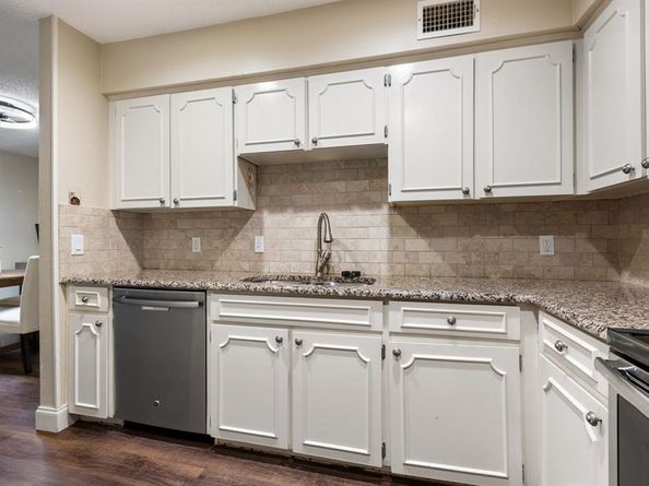 15912  Archwood Lane  1016, Dallas Texas 75248