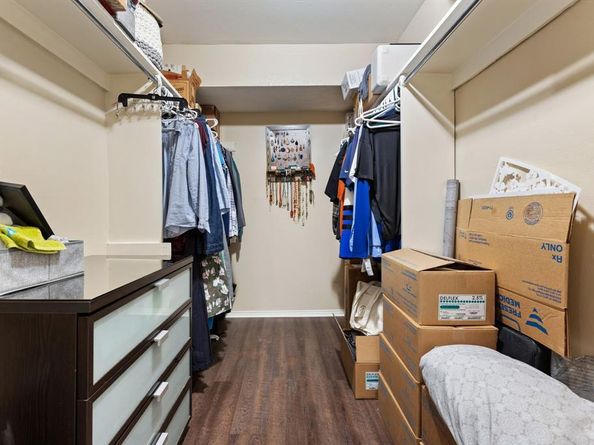 15912  Archwood Lane  1016, Dallas Texas 75248