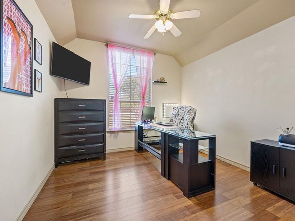 305  Maverick Trail , Oak Point Texas 75068