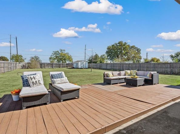 305  Maverick Trail , Oak Point Texas 75068