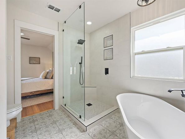 305  Maverick Trail , Oak Point Texas 75068