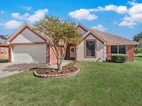 305  Maverick Trail , Oak Point Texas 75068