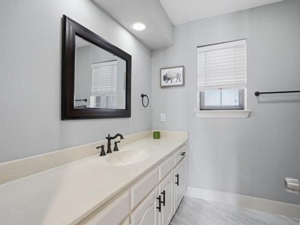 2015  Wimbledon Drive , Arlington Texas 76017