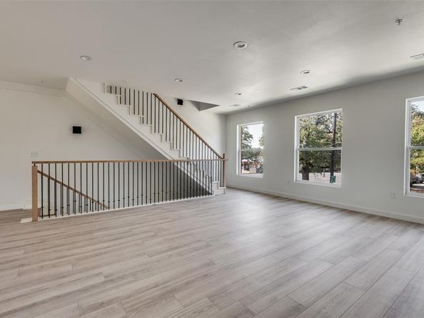 512 S Oconnor Road , Irving Texas 75060