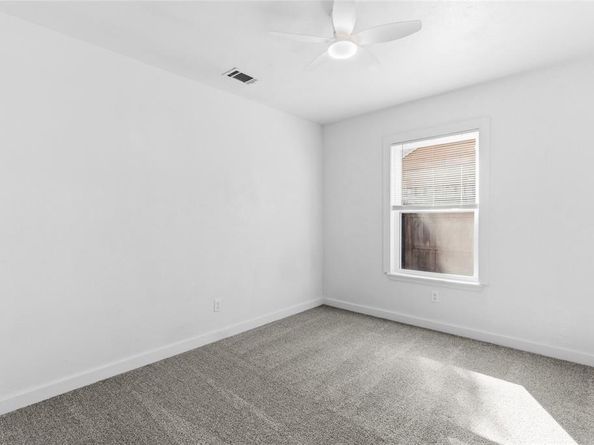 9005  La Prada Drive , Dallas Texas 75228