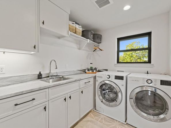 2637  Dixiana Drive , Farmers Branch Texas 75234