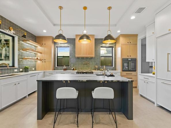 2637  Dixiana Drive , Farmers Branch Texas 75234