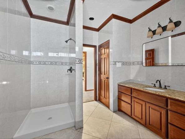 3532 W Jefferson Boulevard , Dallas Texas 75211