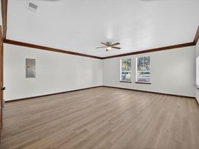 3532 W Jefferson Boulevard , Dallas Texas 75211