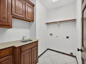 3532 W Jefferson Boulevard , Dallas Texas 75211