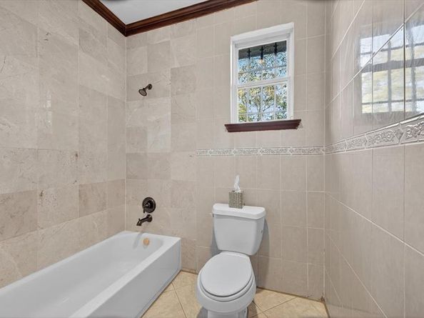 3532 W Jefferson Boulevard , Dallas Texas 75211