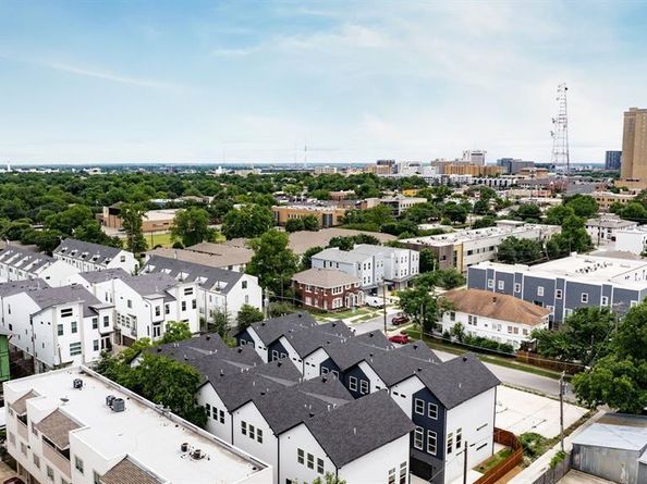 4709  Virginia Avenue  3, Dallas Texas 75204