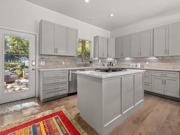 6121  Sharon Road , Fort Worth Texas 76116