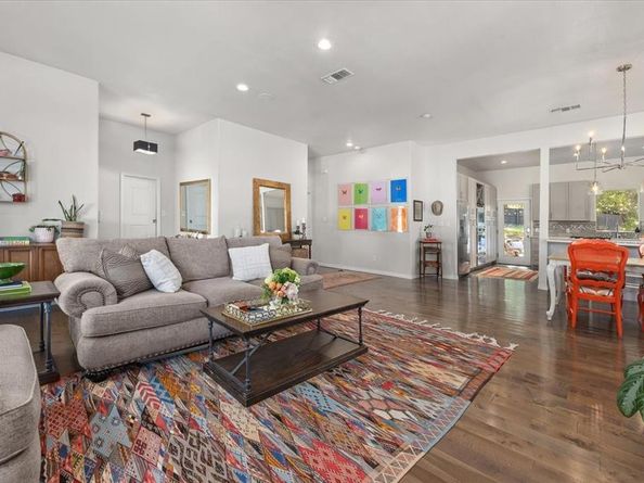 6121  Sharon Road , Fort Worth Texas 76116