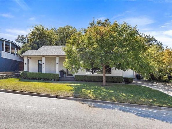 6121  Sharon Road , Fort Worth Texas 76116