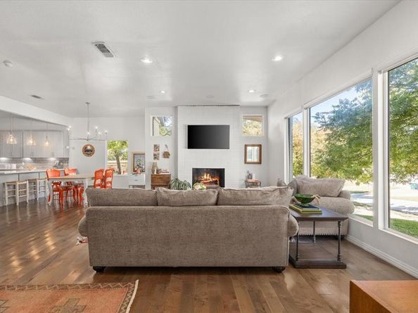 6121  Sharon Road , Fort Worth Texas 76116