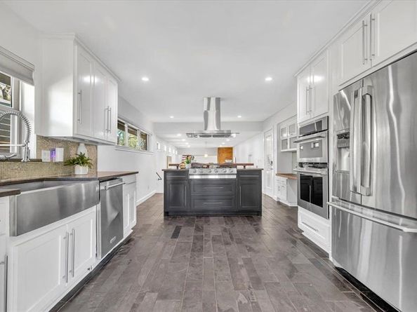 9918  Coldwater Circle , Dallas Texas 75228