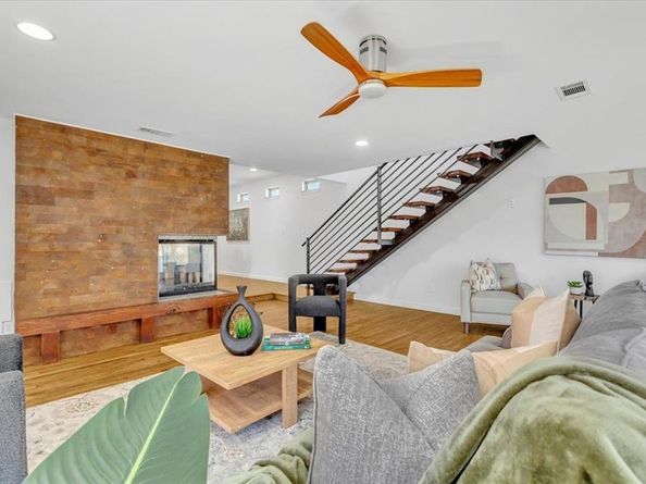 9918  Coldwater Circle , Dallas Texas 75228