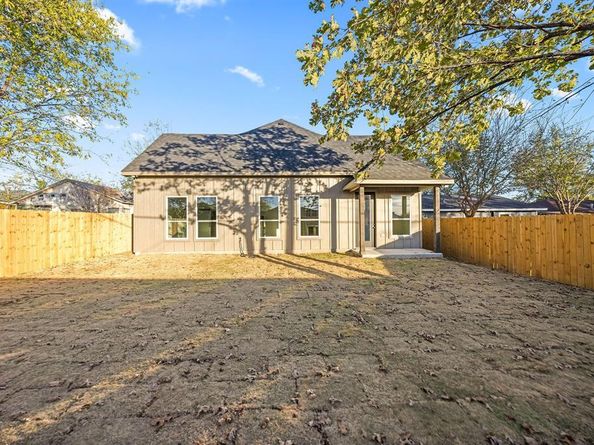 3707 N Elm Street , Fort Worth Texas 76106