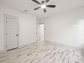 3707 N Elm Street , Fort Worth Texas 76106