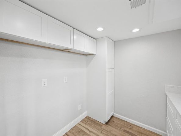 5881  Preston View Boulevard  131, Dallas Texas 75240