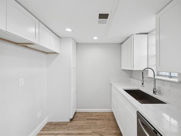 5881  Preston View Boulevard  131, Dallas Texas 75240