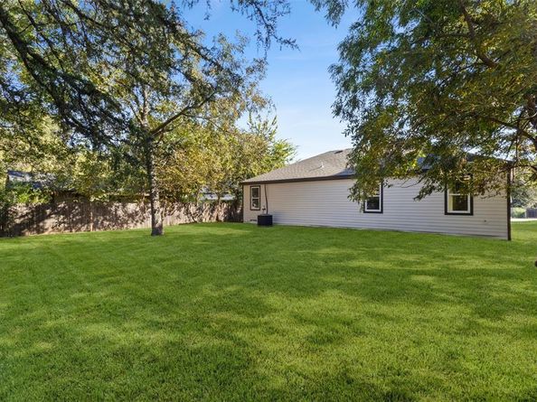9625  Homeplace Drive , Dallas Texas 75217