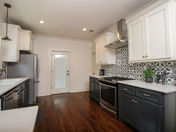 1951  College Avenue , Fort Worth Texas 76110