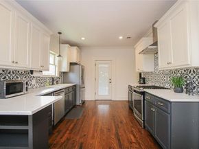 1951  College Avenue , Fort Worth Texas 76110