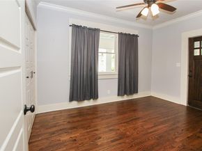 1951  College Avenue , Fort Worth Texas 76110