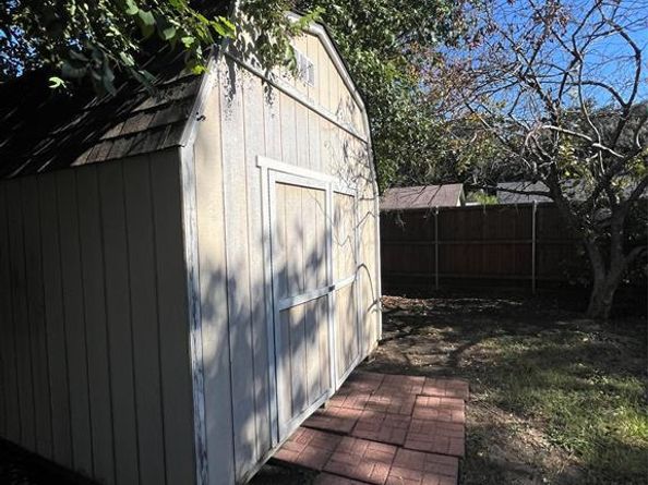 2710  Branch Oaks Drive , Garland Texas 75043