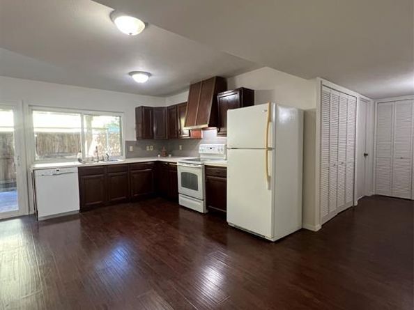 2710  Branch Oaks Drive , Garland Texas 75043