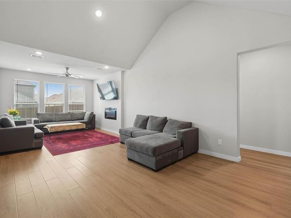 2401  Mankato Drive , Fort Worth Texas 76179