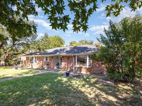 2015  Woods Drive , Arlington Texas 76010