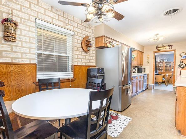 2015  Woods Drive , Arlington Texas 76010