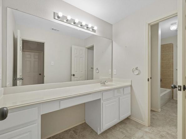 1110  Wentwood Drive , Corinth Texas 76210