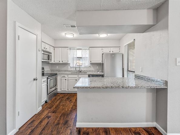 1204  Harwell Drive  2124, Arlington Texas 76011