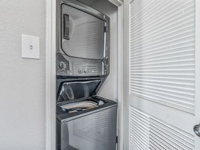 1204  Harwell Drive  2124, Arlington Texas 76011