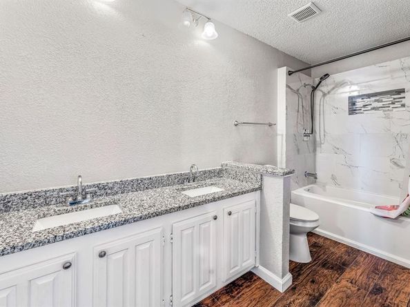 1204  Harwell Drive  2124, Arlington Texas 76011